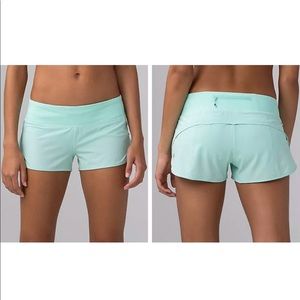 Lululemon Speed Shorts size 2 mint toothpaste